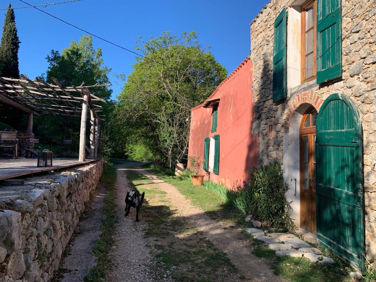 Mymoustiers Villa ภายนอก รูปภาพ