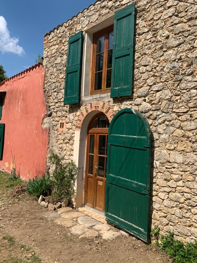 Mymoustiers Villa ภายนอก รูปภาพ